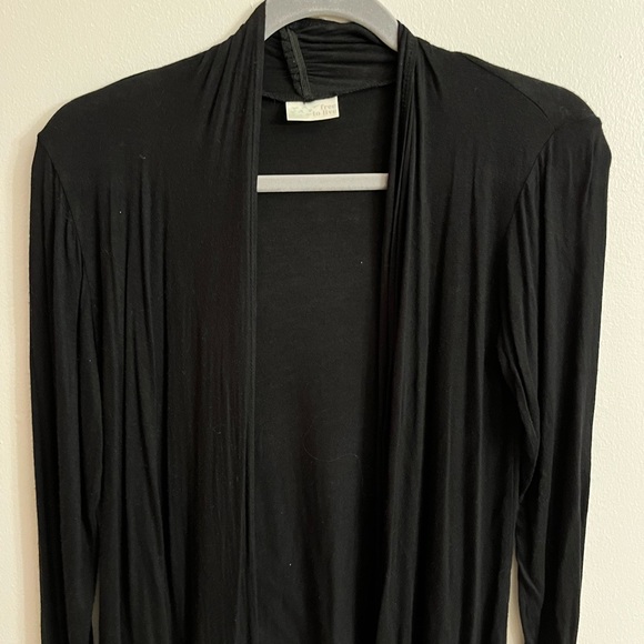 Free to Live Cardigan in Black - Picture 3 of 7